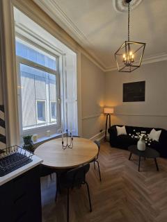 Luxury central apartment w/ 3 beds + 24hr check-in - Aberdeen - 3
