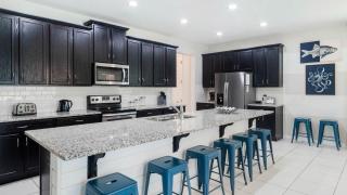 Last Minute Disney Getaway! Private Pool, Hot Tub & Games Room. Book Now! #45329 - Kissimmee - 4