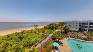 Bay View Villas 305 by Tybee Beach Vacation Rentals - Tybee Island - 3