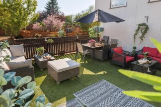 Huge 8 Bed Manor House with Hot Tub, Cinema Room, Games Room - 7