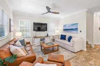 Serenity Now - Newly Listed Holmes Beach Beauty. Heated Pool with Sun Shelf - Holmes Beach - 8