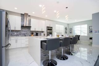 Last Minute Disney Getaway! Private Pool, Hot Tub & Games Room. Book Now! #60493 - Kissimmee - 2