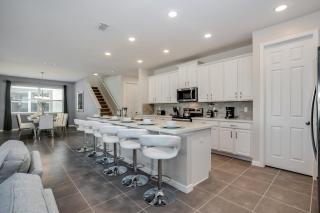 Last Minute Disney Getaway! Private Pool, Hot Tub & Games Room. Book Now! #22442 - Kissimmee - 4