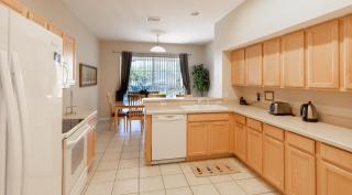 Last Minute Disney Getaway! Private Pool, Hot Tub & Games Room. Book Now! #97649 - Davenport - 4