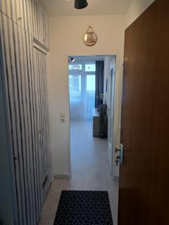 Die Waschbär Höhle mit Pool und Balkon - 2