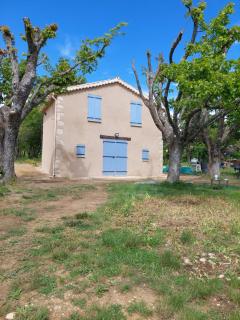Bastidon les tilleuls riez 04500 - 2