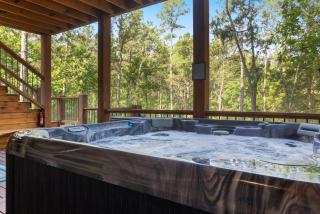Cozy Luxe Cabin Hot Tub Firepit - Broken Bow - 8