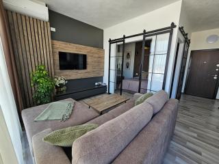 Luxury Penthouse with Private Jacuzzi & Sea View - Durazzo - 1