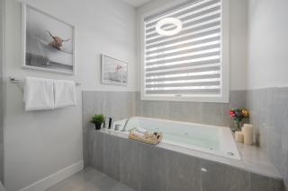 Home Theater with AC, Dual Master Suites, BBQ - 4