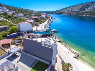 Beachfront Luxury Villa - Vinišće - 9