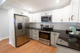 Charming 2BR Wilmington Bungalow Close to Beaches - Wilmington - 7