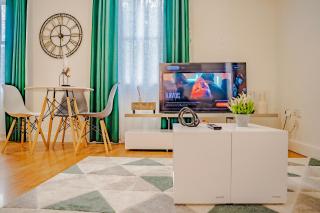 Classy Southampton city center apt with free parking - 6