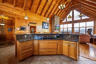 Mountain Top Retreat Gorgeous 4bedrm 3 bath cabin sleep 14, 7-person hot tub, amazing views, free ticket package - 1