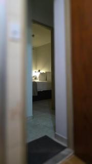 Quarto exclusivo, próximo a Dutra e Vale Sul Shopping em SJCampos-SP - São José dos Campos - 1