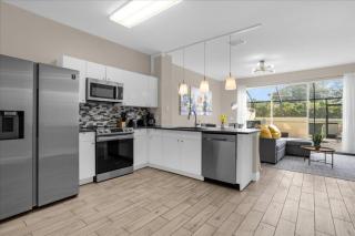 Last Minute Disney Getaway! Private Pool, Hot Tub & Games Room. Book Now! #66057 - Orlando - 2