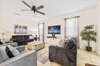 Last Minute Disney Getaway! Private Pool, Hot Tub & Games Room. Book Now! #85927 - Davenport - 4