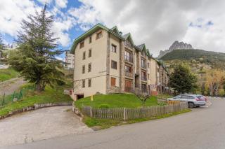 Ilargi, cálido, familiar, garaje y petfriendly - Arafita Apartamentos - Sallent de Gállego - 2