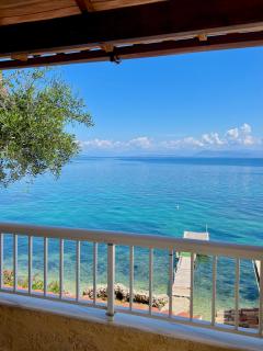 Kohyli Beachfront House - Agia Pelagia Chlomou - 2