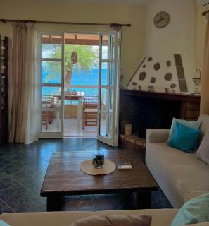 Kohyli Beachfront House - 7