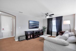 Last Minute Disney Getaway! Private Pool, Hot Tub & Games Room. Book Now! #97161 - Kissimmee - 2