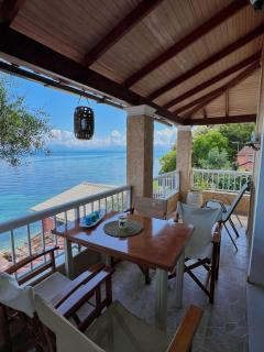 Kohyli Beachfront House - 4