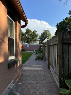 Cozy Second floor Stylish & Comfortable Stay - 4