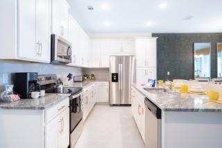 Last Minute Disney Getaway! Private Pool, Hot Tub & Games Room. Book Now! #63757 - Kissimmee - 5