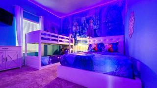 Last Minute Disney Getaway! Private Pool, Hot Tub & Games Room. Book Now! #96449 - Kissimmee - 1