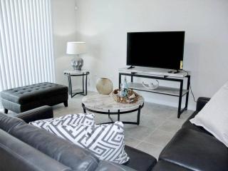 Last Minute Disney Getaway! Private Pool, Hot Tub & Games Room. Book Now! #88021 - Kissimmee - 6