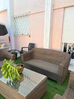 Pink House - Lisbon - Lissabon - 8