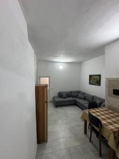 Taku Home - Durazzo - 4