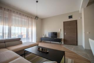 Deluxe Apartments - 2