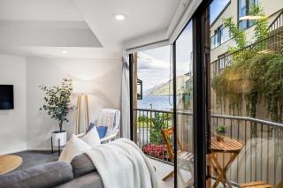 Serenity on the Esplanade - walk to town - Queenstown - 7
