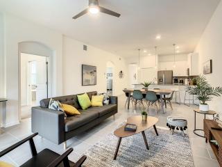 Last Minute Disney Getaway! Private Pool, Hot Tub & Games Room. Book Now! #88105 - Kissimmee - 0