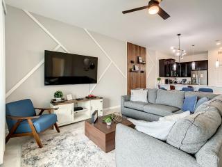 Last Minute Disney Getaway! Private Pool, Hot Tub & Games Room. Book Now! #88045 - Kissimmee - 6