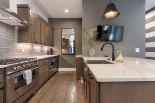 TWO Side by Side Homes - min to Vandy 3min to Bars - Nashville - 9