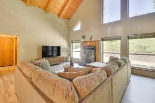 Hike, Boat and More Home with Hot Tub in North Fork! - North Fork - 7