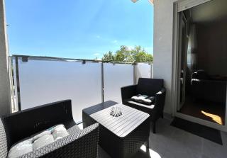 Albatros Apartments - Bar - 2