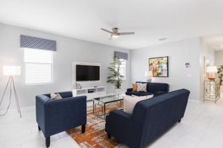 Last Minute Disney Getaway! Private Pool, Hot Tub & Games Room. Book Now! #97723 - Davenport - 0