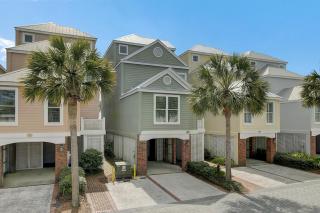 109 Grand Pavilion by AvantStay Beachfront Views - Isle of Palms - 6