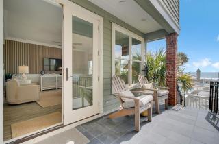 109 Grand Pavilion by AvantStay Beachfront Views - Isle of Palms - 2