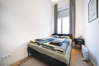 The Grove Hideaway Central 2BR Retreat - Budapest - 1