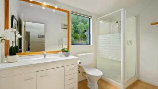 Magic On Malaghan with Lake Views - Queenstown - 7