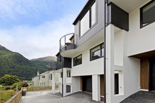 Magic On Malaghan with Lake Views - Queenstown - 3