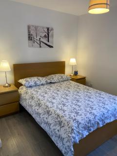 Central Stylish 2Bedroom Apt with FREE PARKING - Liverpool - 5