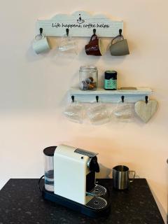 Cosy 3BR Home with Breathtaking Views - 1