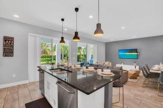 Last Minute Disney Getaway! Private Pool, Hot Tub & Games Room. Book Now! #40161 - Orlando - 2