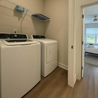 Spacious 4BR Warrenville Home- Perfect for Groups WV1 - Warrenville - 2