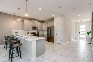 Last Minute Disney Getaway! Private Pool, Hot Tub & Games Room. Book Now! #39344 - Kissimmee - 1