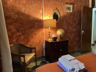 Lgbt Private King Room - Clothing Optional - San Juan - 3